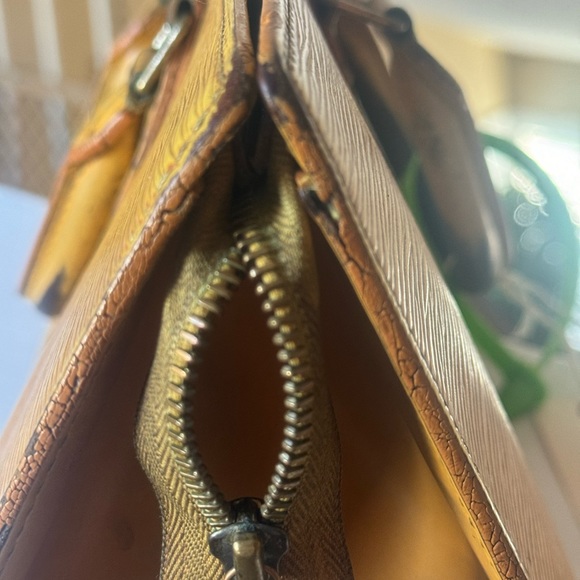 AUTHENTIC LOUIS VUITTON- SAC D'ÉPAULE LEATHER HANDBAG - Picture 10 of 14